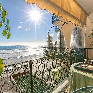 Da Giueli On The Seafront - Happy Bed & Breakfast